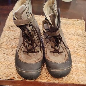 J-41 Gray and Brown Combat Moto Boots with Rugged Design